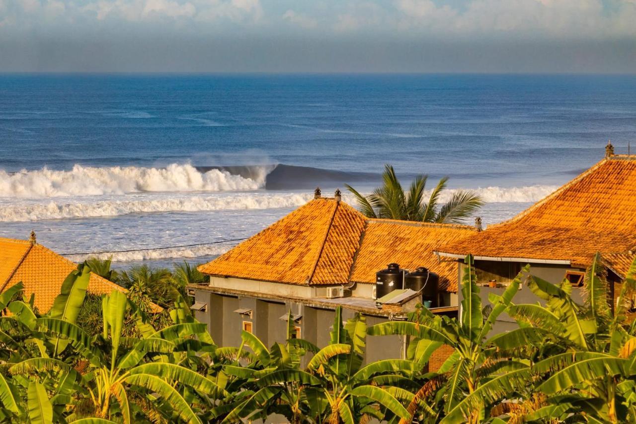 Medewi Secret Surfcamp Hotel Pulukan Exterior foto