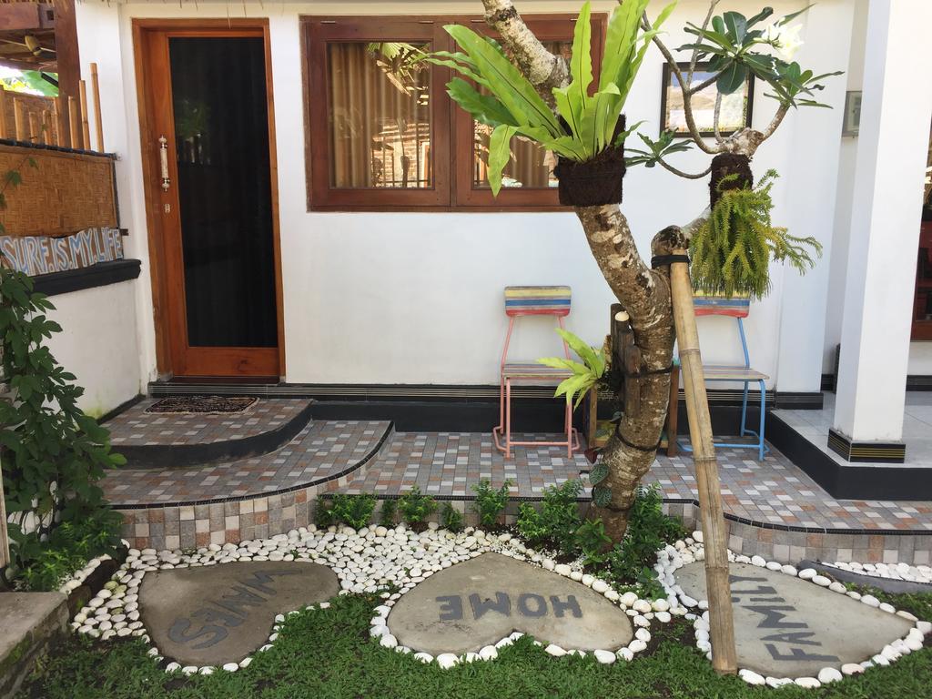 Medewi Secret Surfcamp Hotel Pulukan Exterior foto